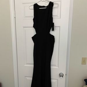 Lulu’s sexy peek-a-boo mermaid dress, in black